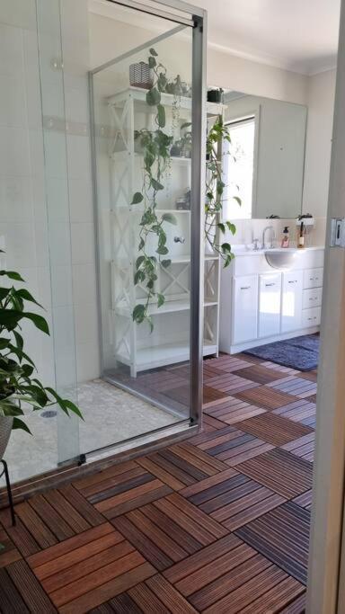 Guest Suite In Duffy Weston Creek Luaran gambar